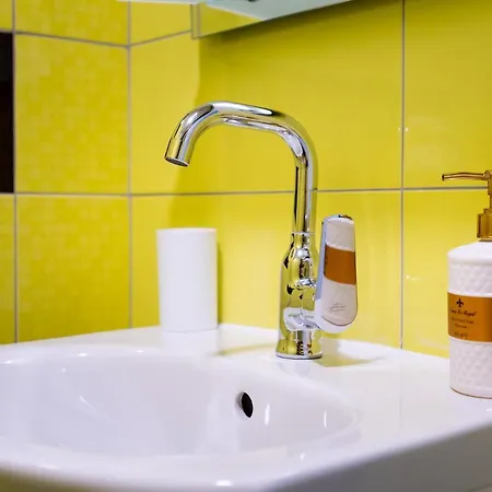 Cozy Little In Studentski Grad Апартаменты София