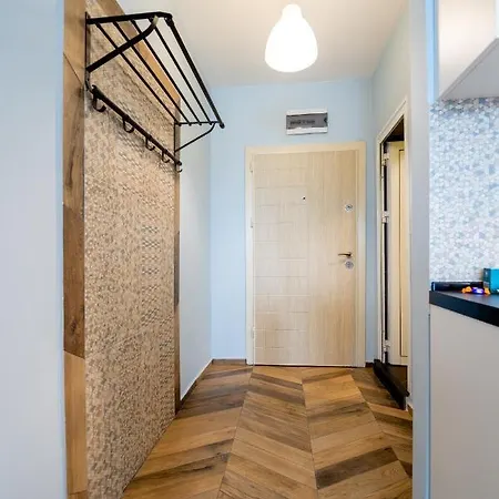 Апартаменты Cozy Little In Studentski Grad *
