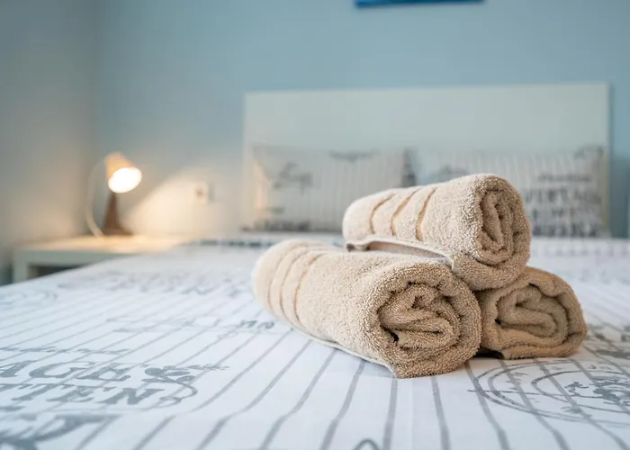 Cozy Little In Studentski Grad Sofia