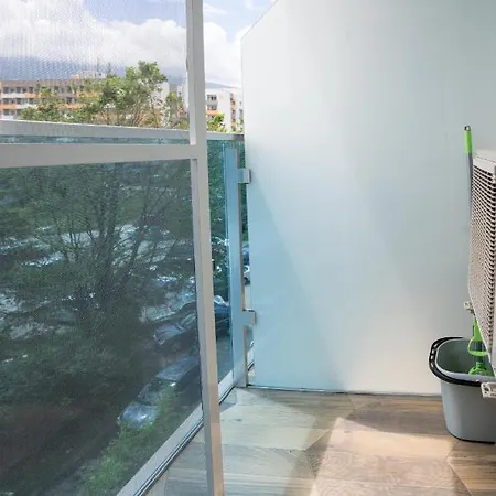 Apartamento Cozy Little In Studentski Grad Sofía