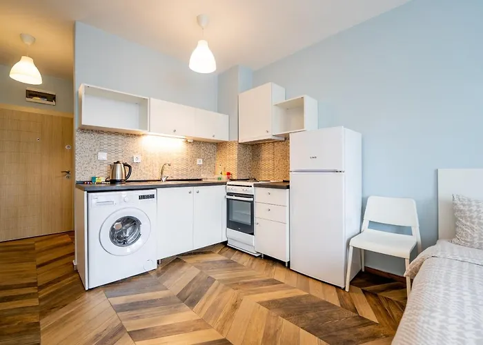 Cozy Little In Studentski Grad Апартаменты *