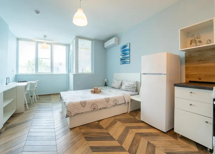 Апартаменты Cozy Little In Studentski Grad