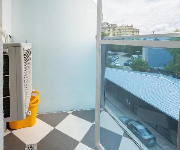 Апартаменты Cozy Little In Studentski Grad *