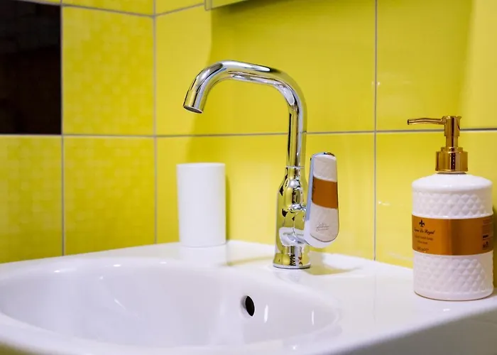 Cozy Little In Studentski Grad Апартаменты София