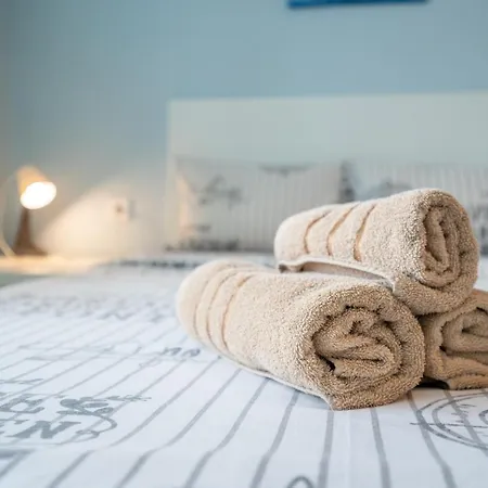 Cozy Little In Studentski Grad Sofya