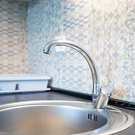 Cozy Little In Studentski Grad Daire